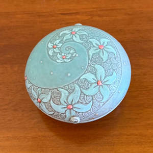 Intaglio Lidded Jewellery Dish | Hibiscus Flowers