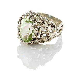 Rings: Coral Gemstone Ring Green Amethyst