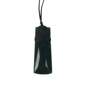 New Zealand Greenstone Jewellery: Toki | Pounamu Pendant 75mm