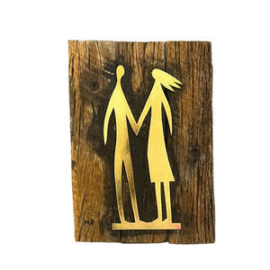 Aluminium Or Steel Sculptures: Couple on Beach | Brass On Wood Wall Hanging