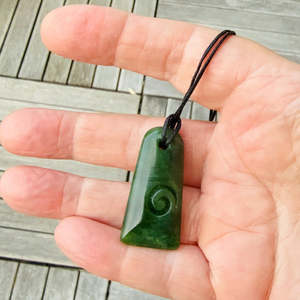 Jewellery: Carved Koru Pounamu Toki | Small