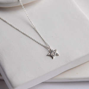 Lace Detail Mini Star Necklace