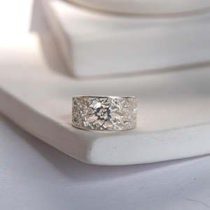 Lace Detail Ring | Medium