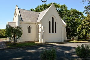 Waikumete Cemetery: Chapel Faith in the Oaks