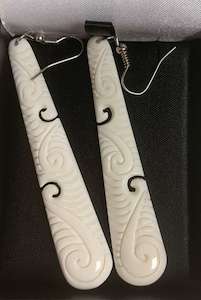 Dale Borland Carved Drop Bone Earrings - Toi Toi Maori Art & Gift