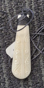 MB502/Bone Carved Toki 70mm - Toi Toi Maori Art & Gift