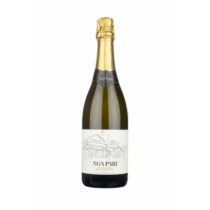Products: Delle Blanc de Blanc Methode Traditionnelle 2022 - Ngā Pari