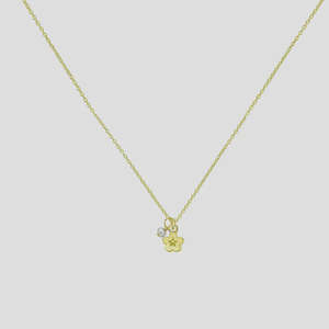 Jewellery Accessories: Daisy Day w. Pearl Necklace | Gold