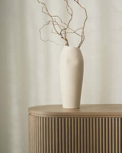 Decor: Oscar Vase