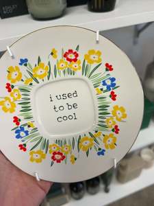 Miss Vintage Plates: I Used To Be Cool | Floral