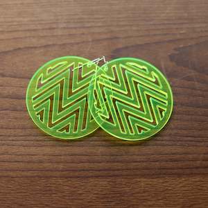 Nga Uara: Earrings NEON Yellow, Mana