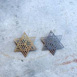 Hinetakurua: Earrings Gold, Hinetakurua - Whetū