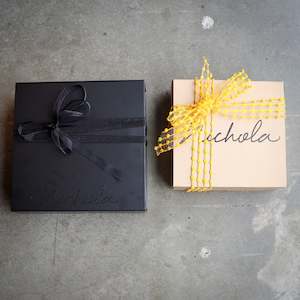 Accessories: Gift Box - Mystery earrings box