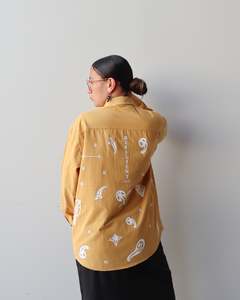 1. Tāwharau Collection Vol. VII_ Mangopare SHIRT - Mustard #261