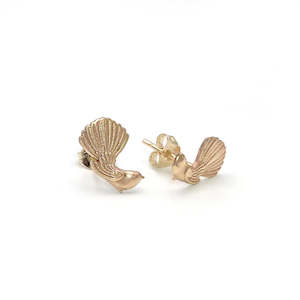 Gold And Greenstone: 9 carat Yellow Gold Fantail Studs