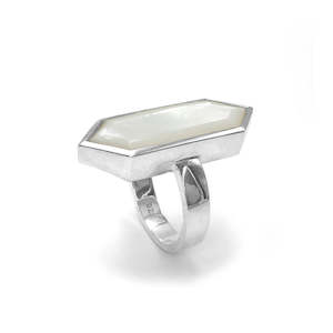300 400: Mother of Pearl Shell Olympia Ring