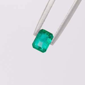 Emerald: Emerald 0.69 carat