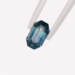 Blue Green Sapphire Octagonal cut 1.00 carat