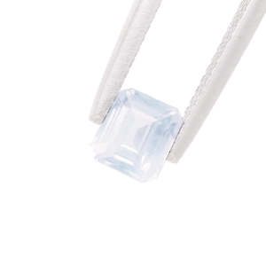 Sapphire: Milky White Sapphire 1.0 carat