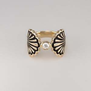 Precious Stones: Moulin Rouge Ring with Diamond in 9 carat Gold