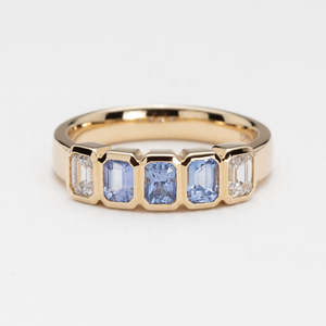 Lakeside Windows Sapphire Gold Ring