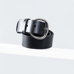 Silver Buckle: Edita Leather Belt 34mm | silver black leather