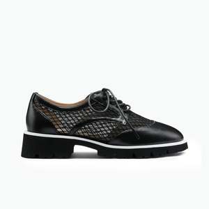Cassidy Flat Black Leather
