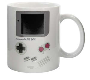 Novelty Gifts: Creative Game Mug  - Changes colour when heated!