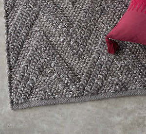 Products: Arrowtown – Charcoal 200cm x 300cm – Nirvana Interiors