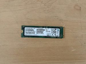Products: Samsung 512GB NVMe SSD (SM961)