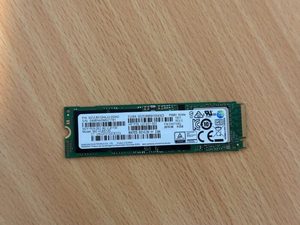 Samsung PM981 512GB NVMe SSD (MZ-VLB5120)
