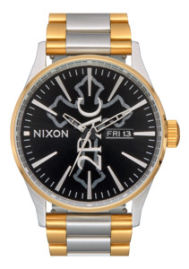 2pac Watches: 2PAC Sentry Stainless Steel - Gold / Silver / Black