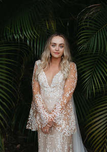 Sample Sale: Nevena