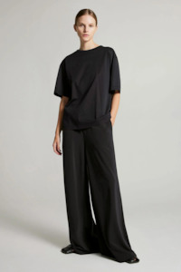 Lucky Lasts: Lang Tee | Black