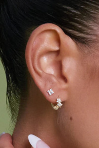 Jewellery 1: Galaxy Huggies | Gold/Clear