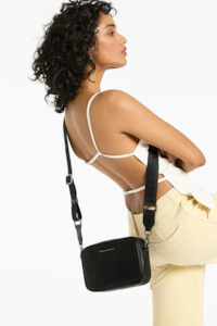 Status Anxiety: Plunder with Webbed Strap | Black