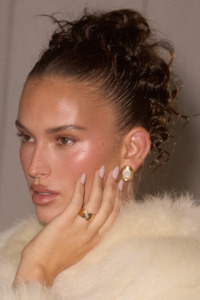 Under 100: Pave Oval Statement Studs | Gold