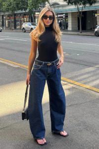 Abrand Jeans: 95 Mid Barrel Jean | Tara