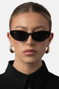 Eyewear: Shona | Black/Smoke
