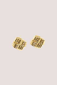 Jewellery 1: Square Weave Gold Stud Earring