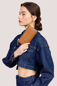 Saben: Sam Wallet | Toffee