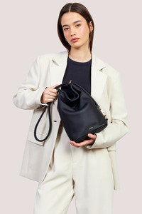 Saben: Jojo Shoulder Bag | Black Luxe
