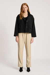 Outerwear: Wanderer Crop Jacket | Black
