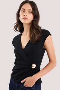 Magnetic Black Crossover Front Top