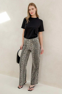 Jeans And Pants: Zoey Leopard High Rise Wide Leg Pocket Jean