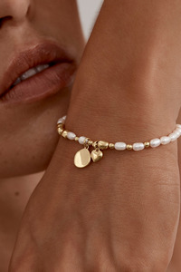 Jewellery 1: 18k Gold Vermeil Love Unbound Pearl Bracelet