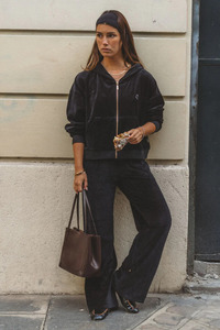 Assembly: AJ Velour Hoodie | Noir