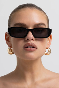 All: The Sophia Black | Black