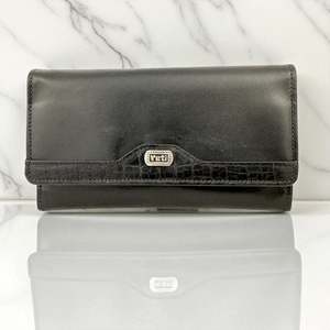 Woman’s Genuine Leather Three Fold Purse