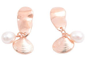 Kiwicraft Rose Gold Pearl and Shell Earrings with Box
